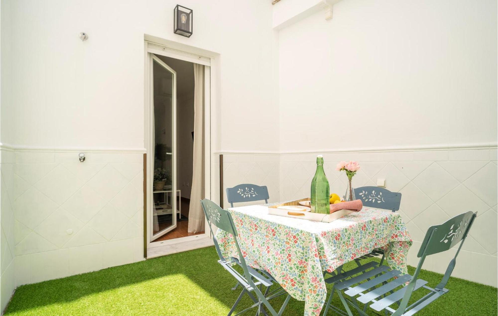 Pet Friendly Apartment In 赫雷斯 外观 照片